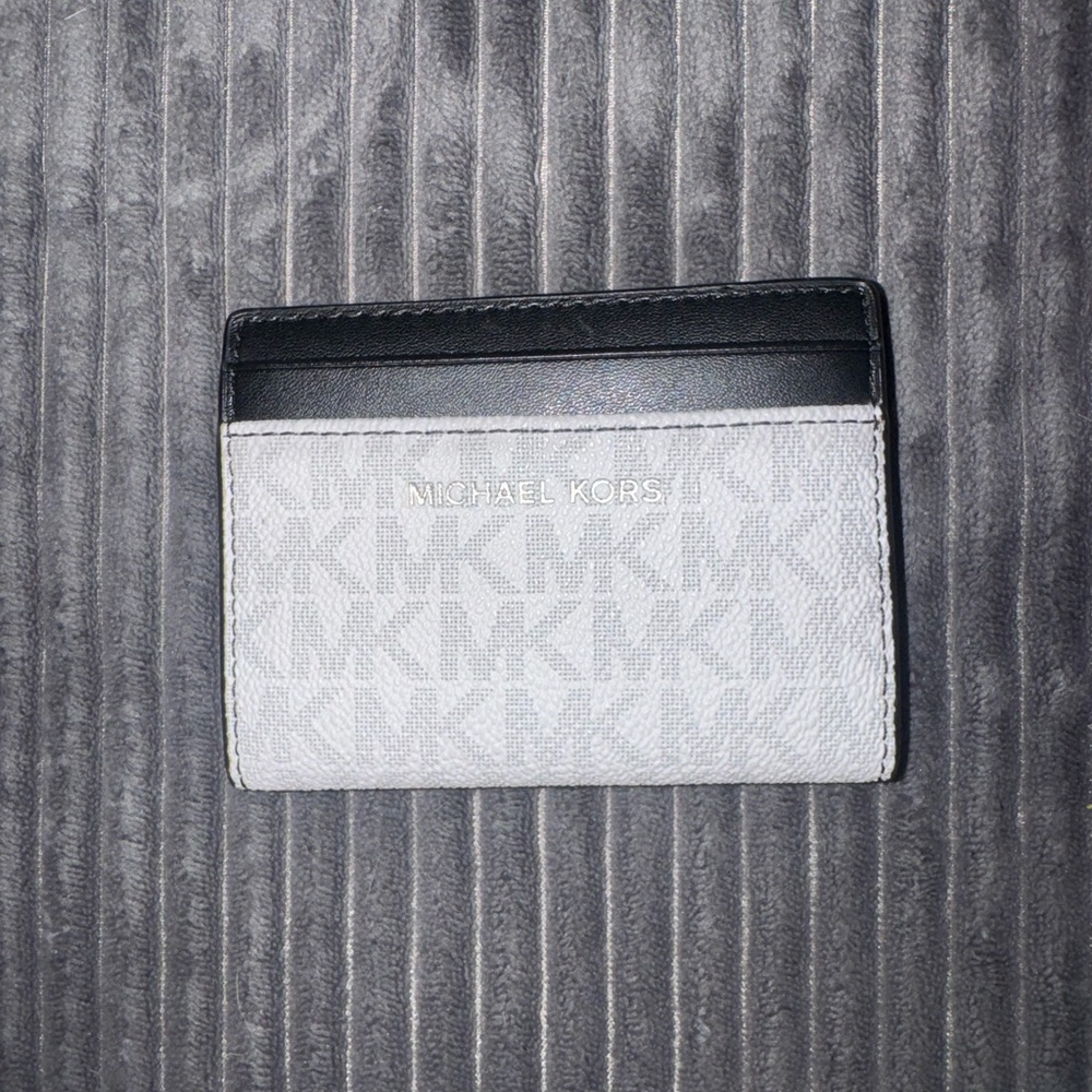 Michael Kors White & Black MK Signature Card Holder Bifold